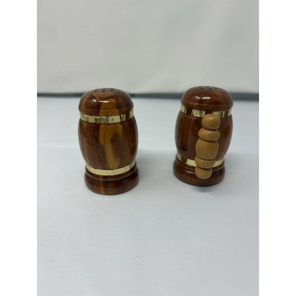 Wood Stein Vintage Lake Of The Parks Wooden‎ Salt & Pepper Shaker Retro MCM Gold